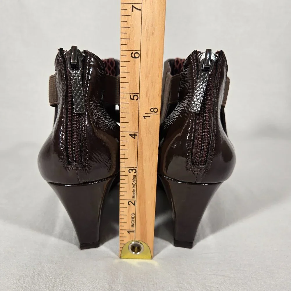 DONALD J PLINER Pira BROWN Watersnake & Stretchy Strappy Ankle Wedge Sandals 8M. - Picture 16 of 17